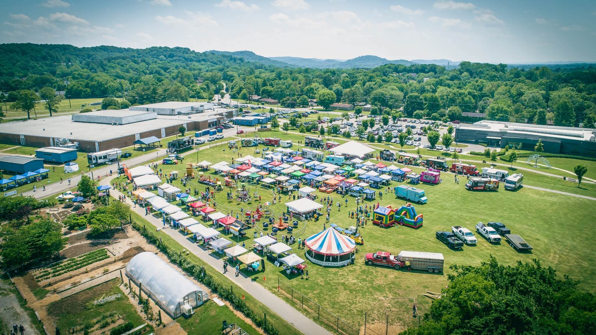 Aerial view of the Bellevue Community Picnic